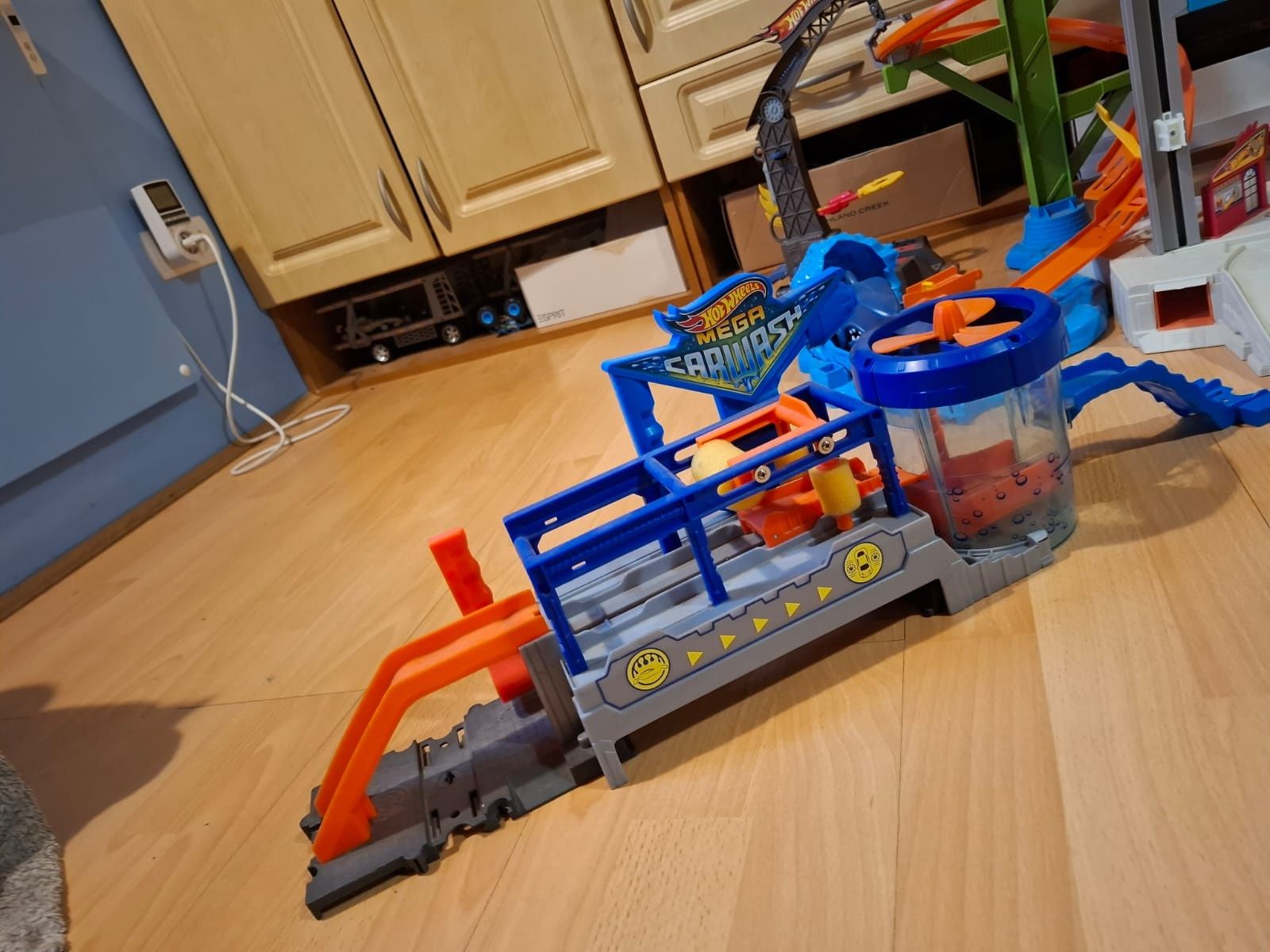 Tory Hot Wheels .