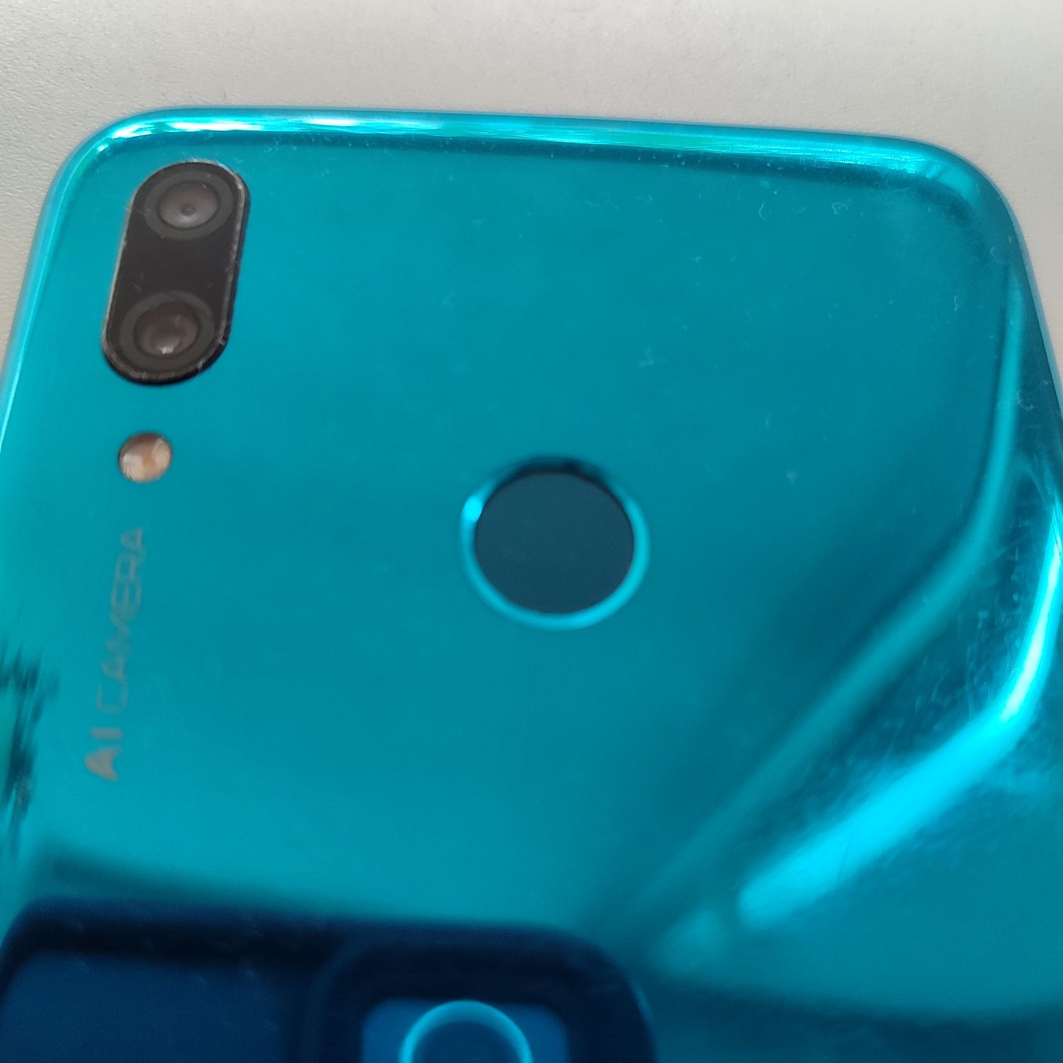 Huawei P Smart 2019 3/64 GB Sapphire Blue
Телефон в доброму стані, вес