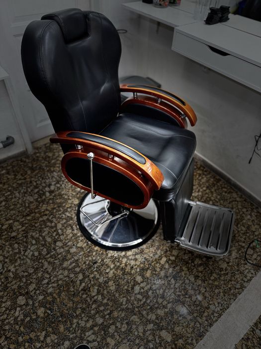 Cadeira de barbeiro usada.. tenho 3 !
