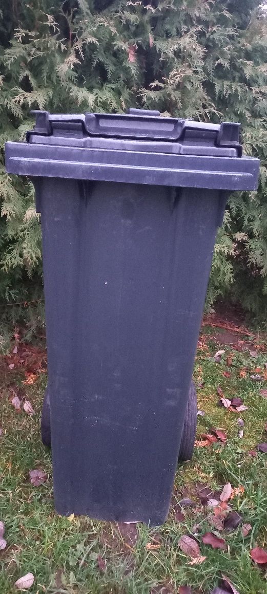 Zbiornik na wodę, Kosz pojemnik na odpady 240l