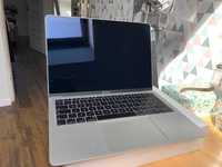 Zadbany Macbook Air Retina komplet