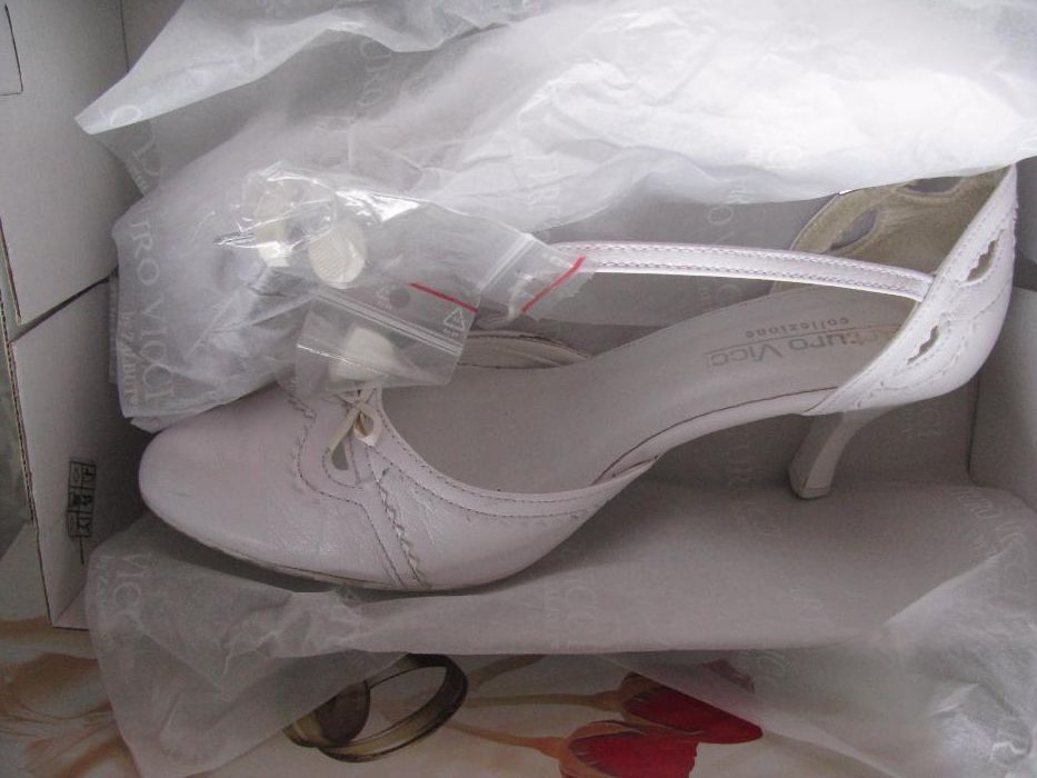eleganckie i wygodne buty ślubne 38 Arturo Vicci