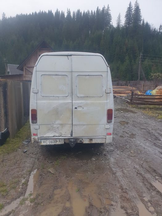 Продам мерседес 208d