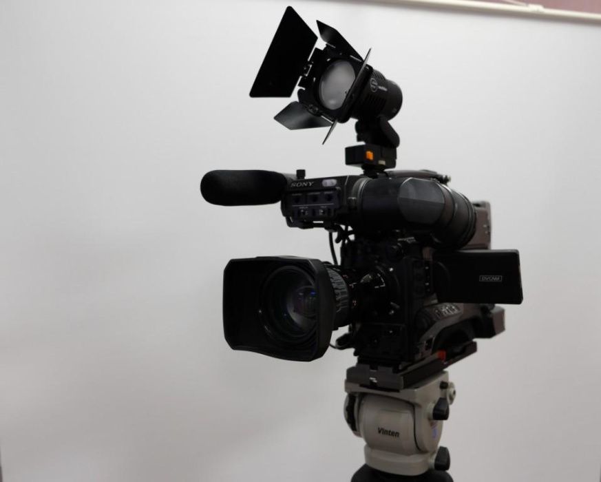 Видеокамера SONY POWER HAD EX DVCAM DSR-400P продам