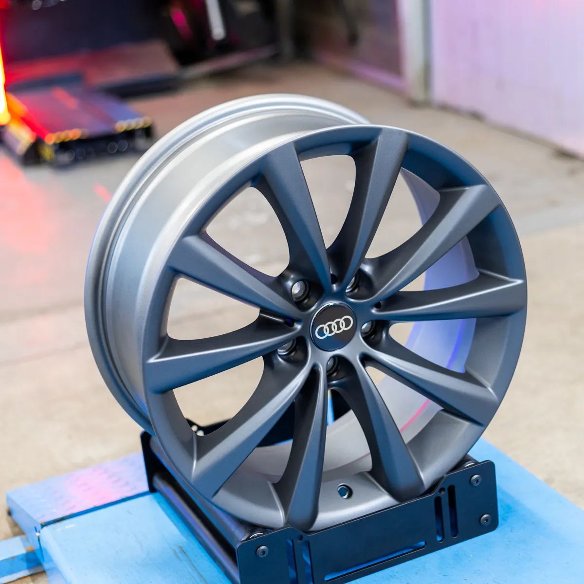 NOWE ORYGINALNE Felgi aluminiowe 18" Audi A4 A5 A6 A7 A8 Q3 Q5 Q7