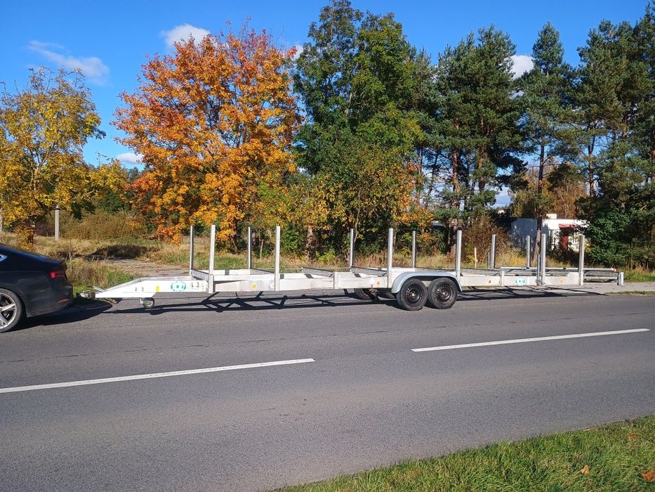 Przyczepa dłużyca do płyt warstwowywych blach więźby stal słupy maszty