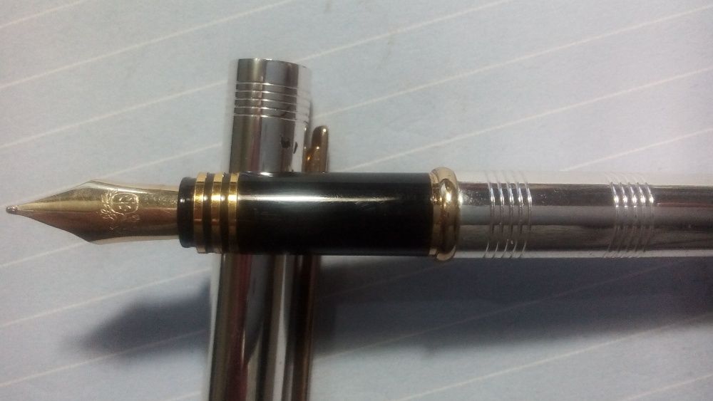 caneta aparo nova