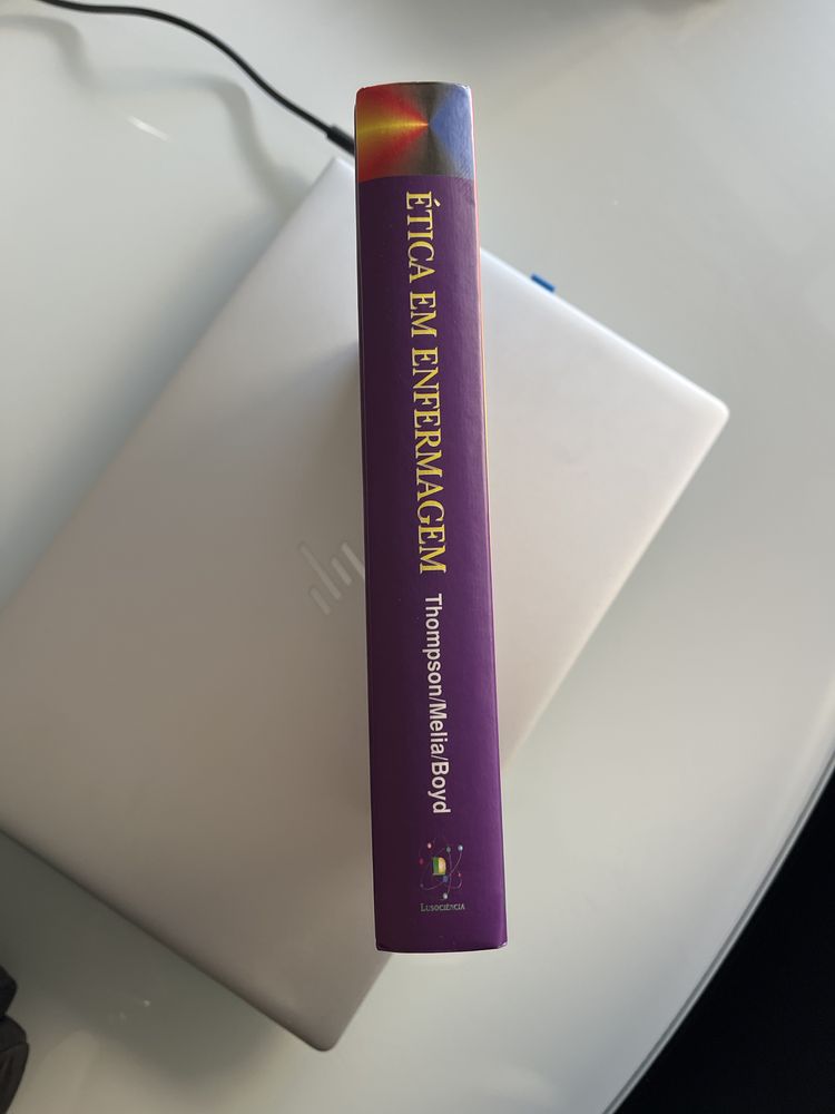 Livro de Etica em Enfermagem
