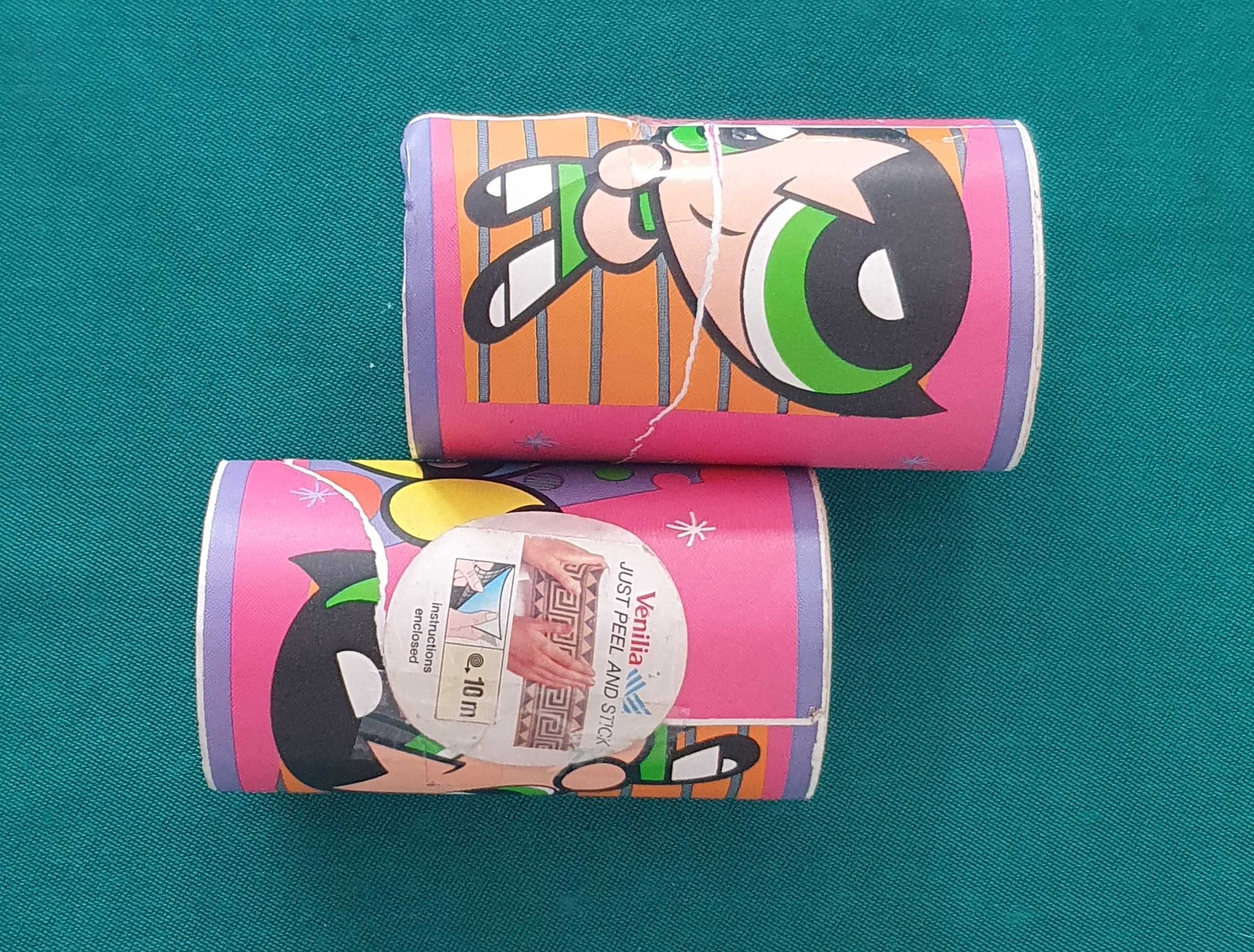 2 Rolos / Faixas de papel autocolante para parede - motivo BD feminina