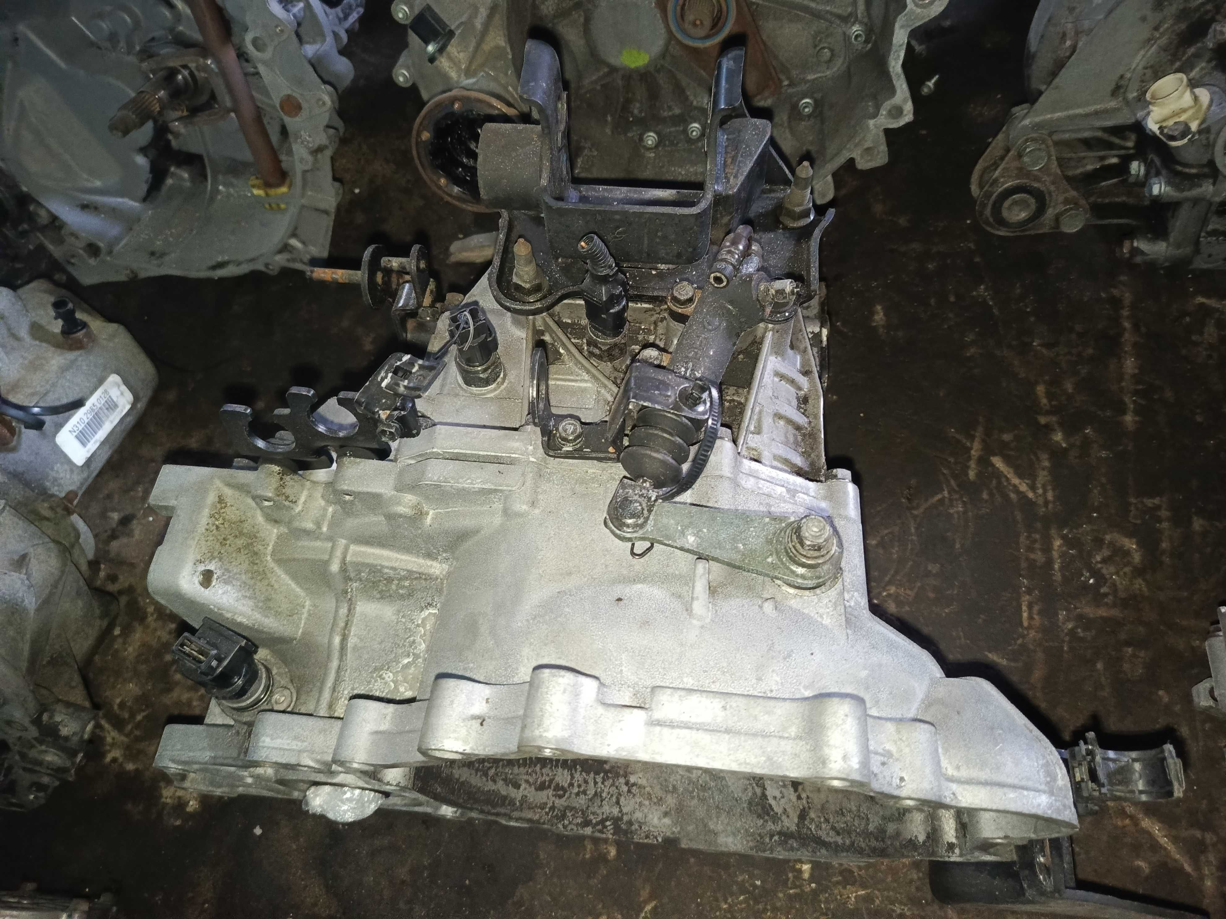 Механічна коробка передач Hyundai Tucson 2.0 CRDi 4WD JM20DS