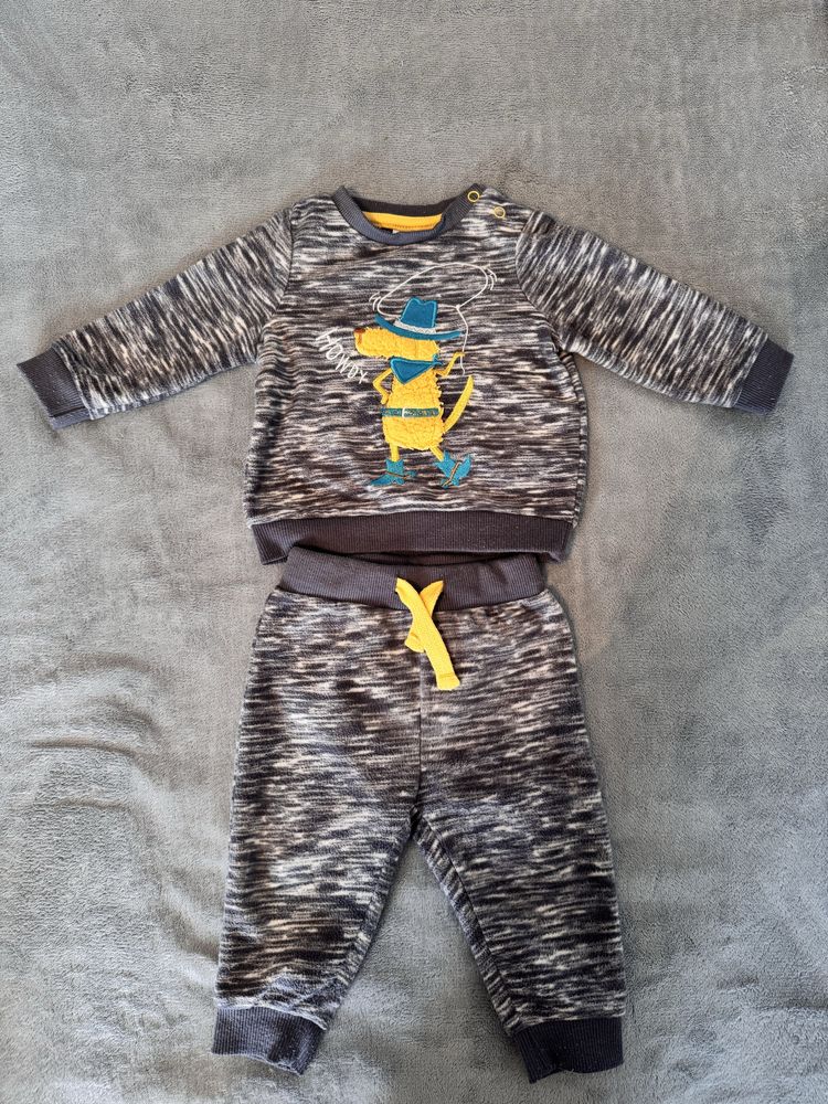 Bluza i spodnie dla niemowlaka