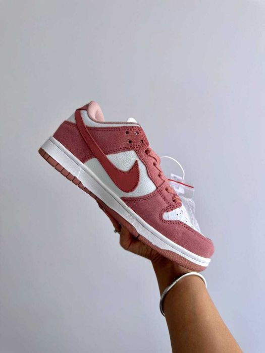 Кросівки Nike SB Dunk Low Crimson/White premium жіночі