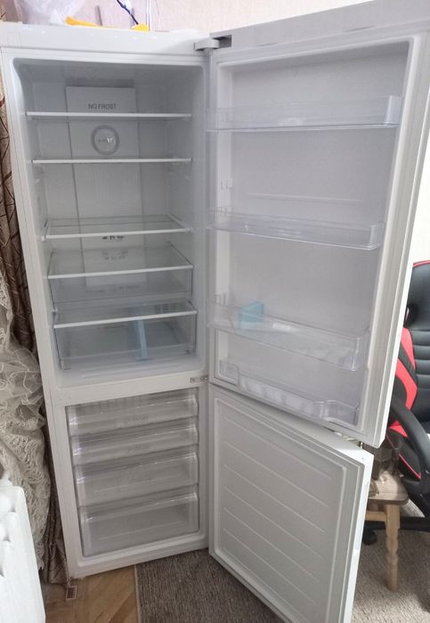 Продам холодильник Haier