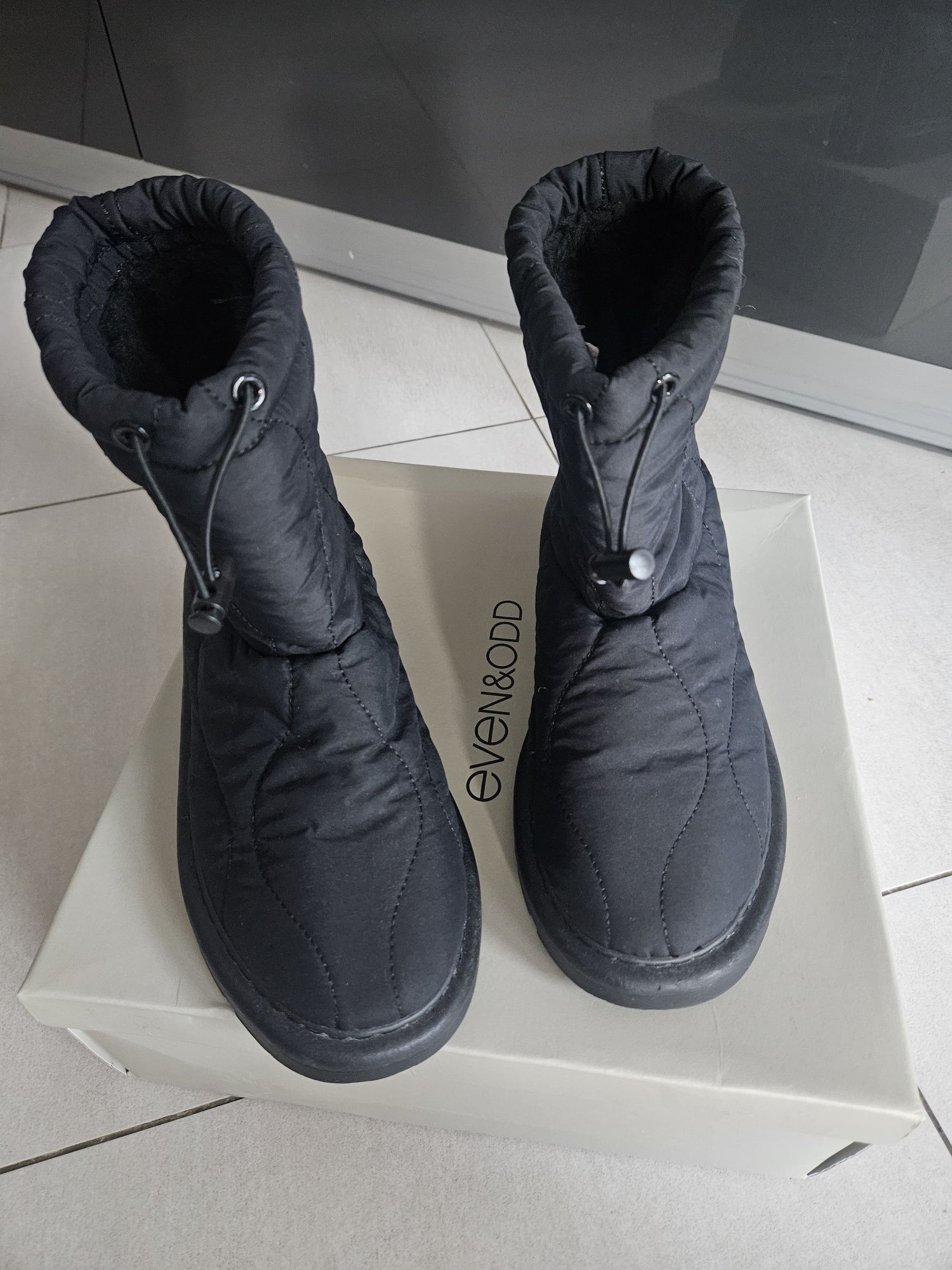 Śniegowce pikowane 38 24cm czarne wodoodporne kozaczki kozaki buty