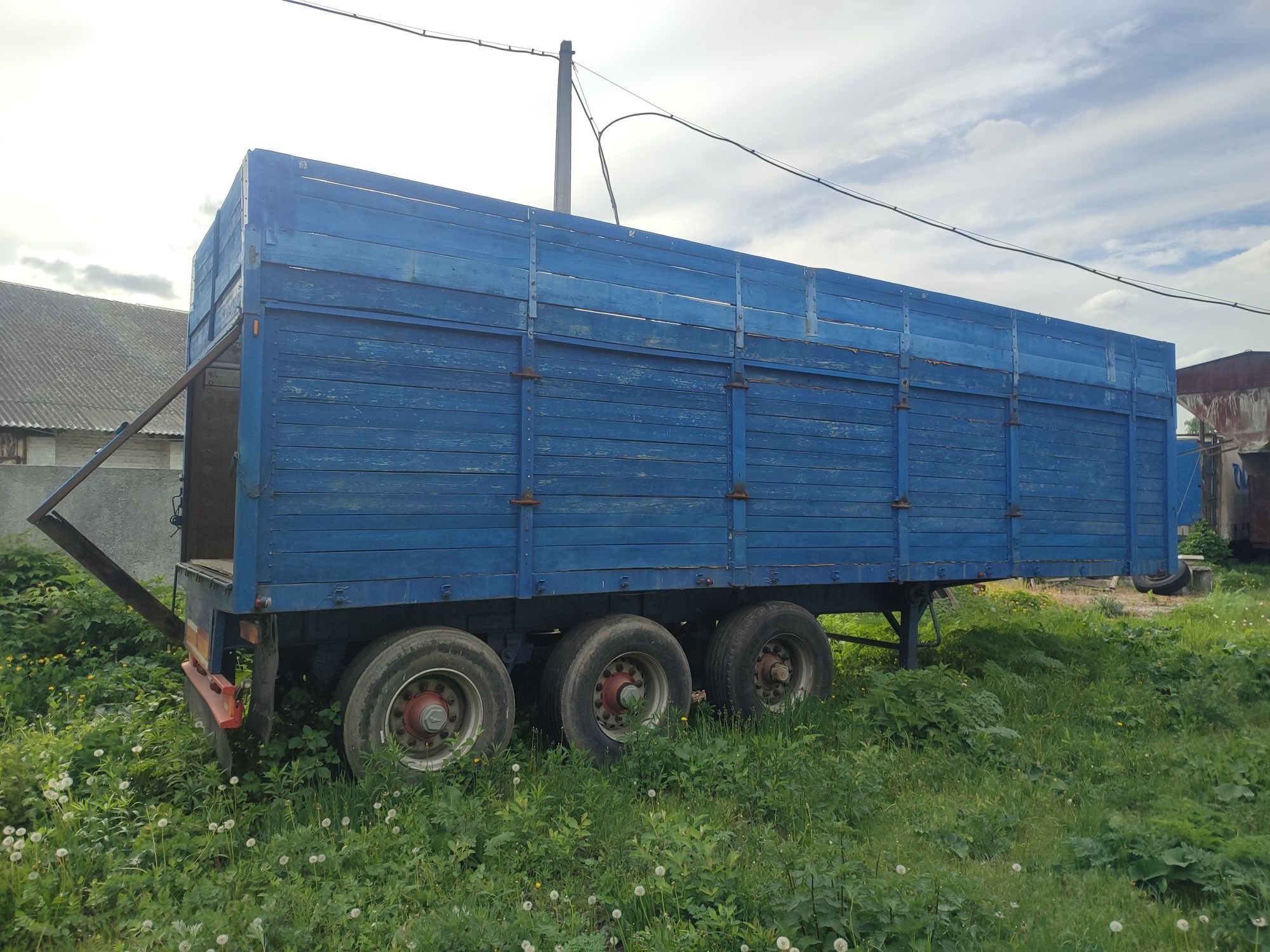Напівпричіп металовоз.