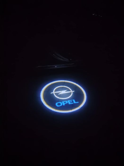 Lampki led do drzwi logo opel
