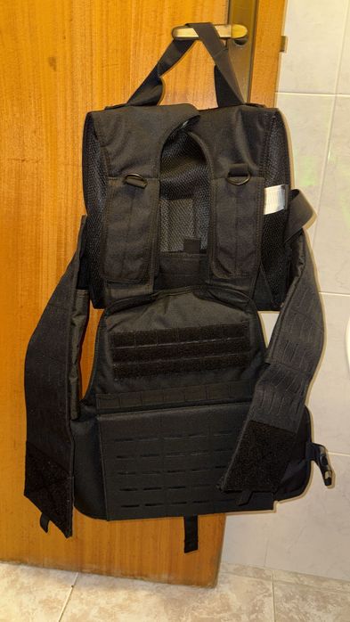 VENDO- Colete Tático Plate Carrier Laser-Cut – NOVO – Fardas de Elite