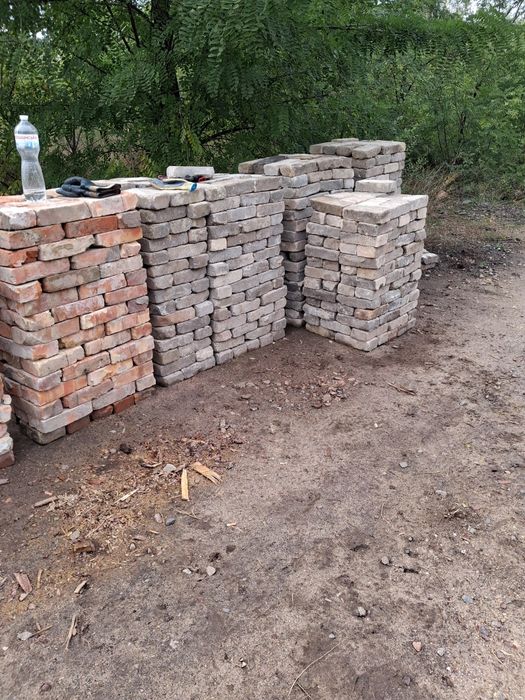 Продам шлакоцементный кирпич