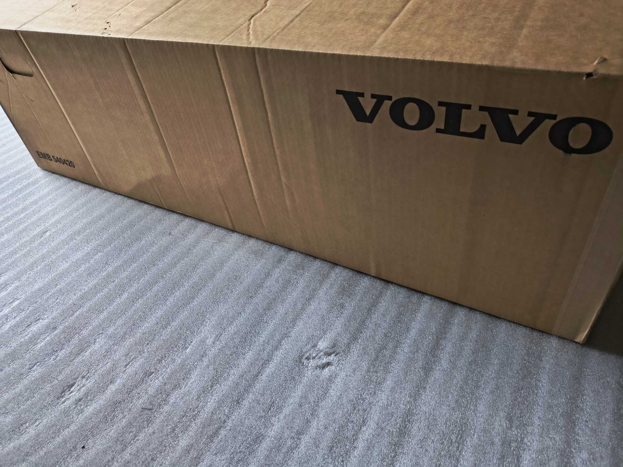 Kierownica aktywny wlot powietrza dol V40 Volvo OE 314.254.19 NOWY ORG