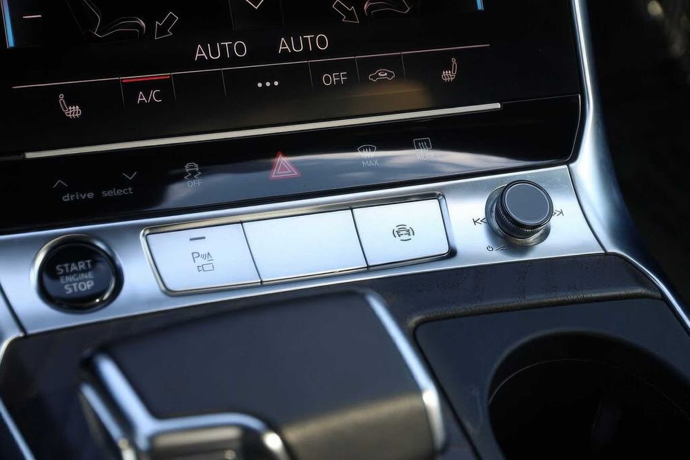 Audi A6 quattro Premium Plus      2022