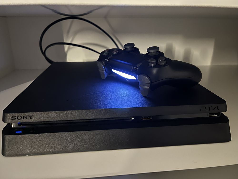 Playstation 4 1Tb Slim CUH-2016B