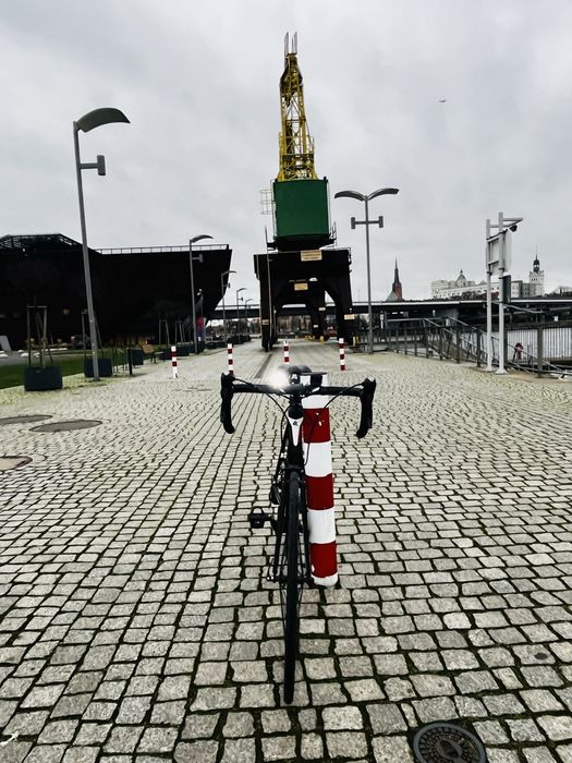 Kross Vento 1.0 - rower szosowy