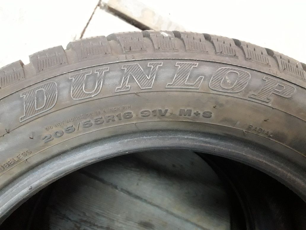 DUNLOP 205/55R16 [100/16W] , pojedyńcza opona wielosezonowa .