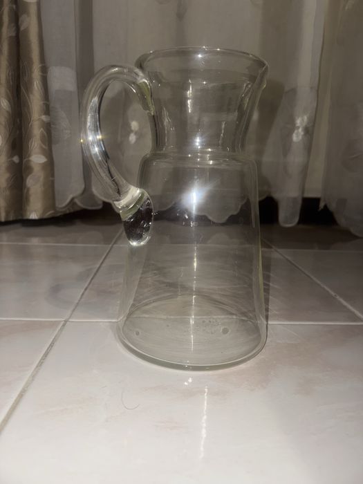 Jarro de mesa ( vidro)