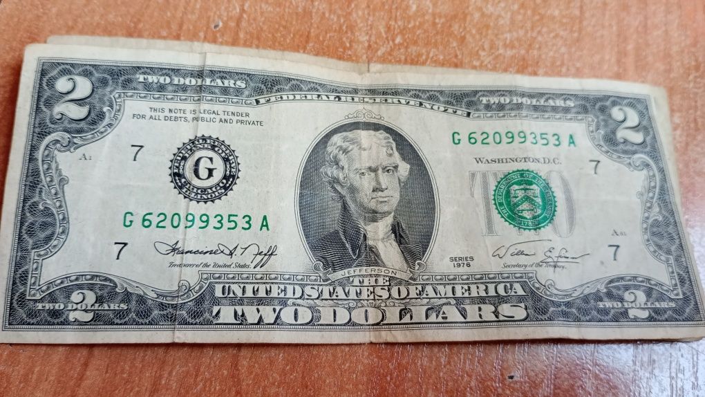 Продам 2 долари 1976