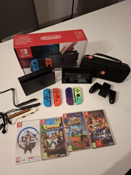 Nintendo Swicth V1 + Jogos + Bolsa + Joycons extra + comando