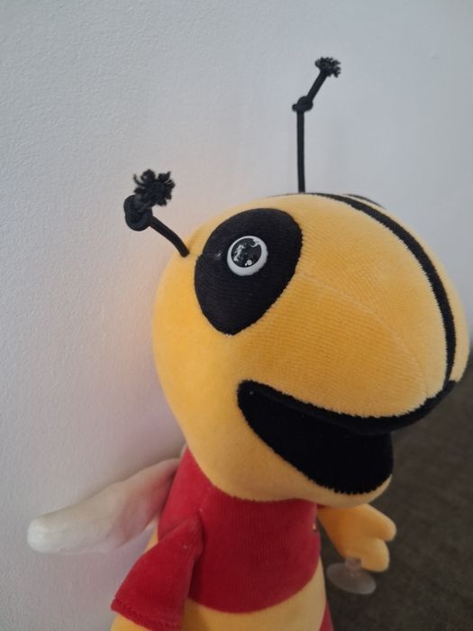 Maskotka pszczoła Jagiellonia