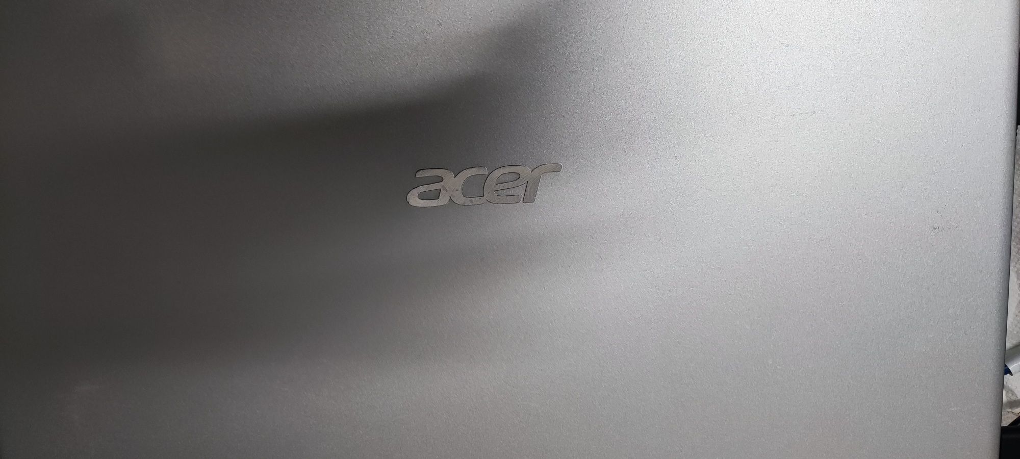 portátil Acer aspire 5 Intel Core  i7 10510u GeForce MX 250 2gb 8gb DD
