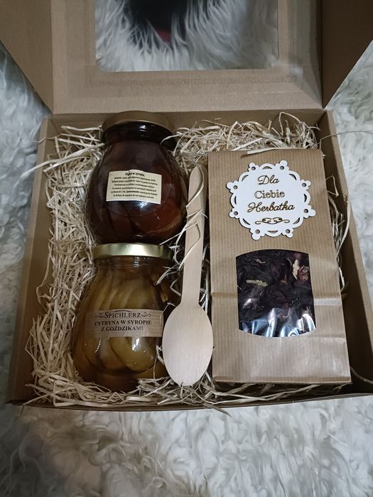 Kosz prezentowy upominek na święta