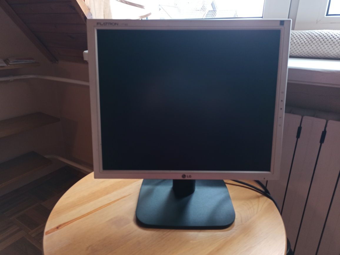 Monitor LG flatron