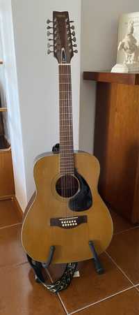 Guitarra Yamaha 12 cordas