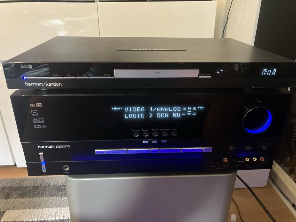 Amplituner Harman Kardon AVR 135 B/ DVD 27