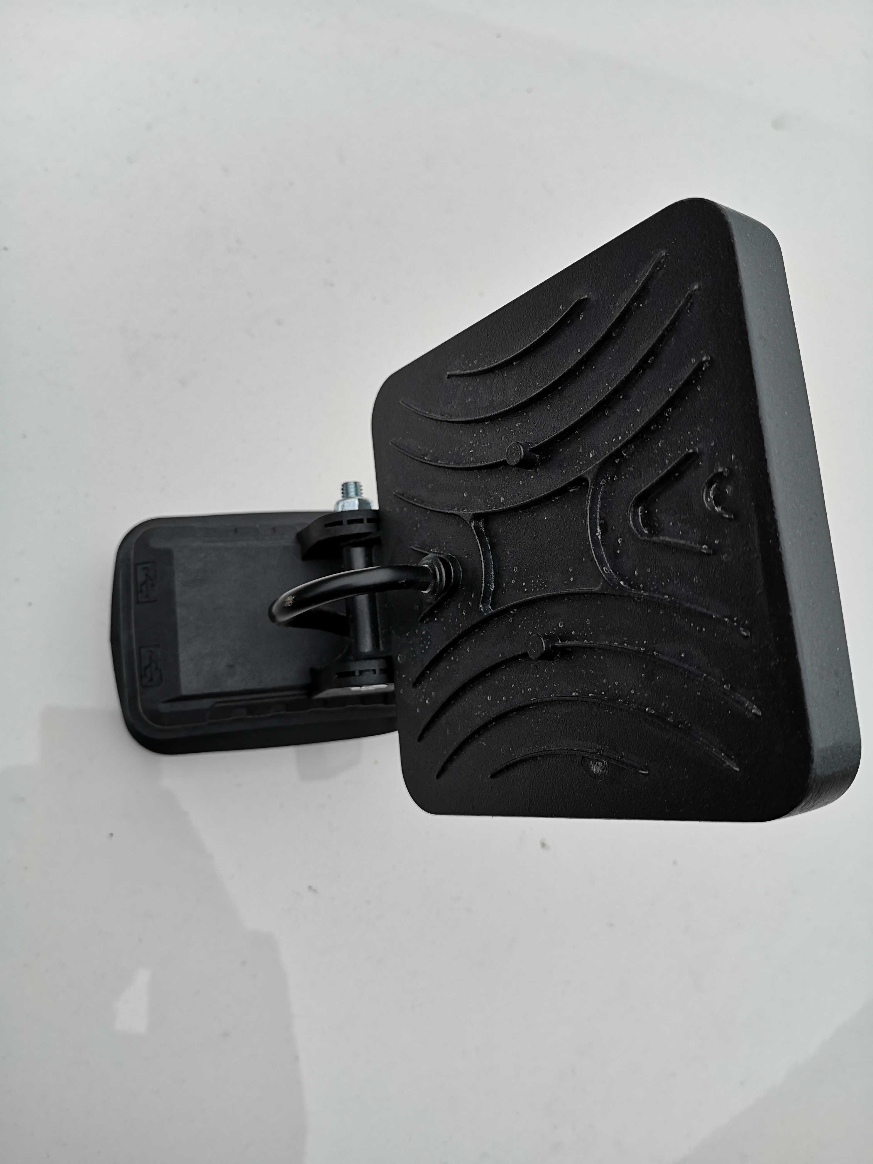 Lampa Led naświetlacz na akumulator makity