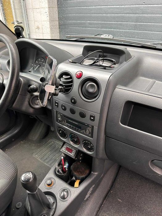 Citroen Berlingo 1.6 HDI com motor de frio positivo