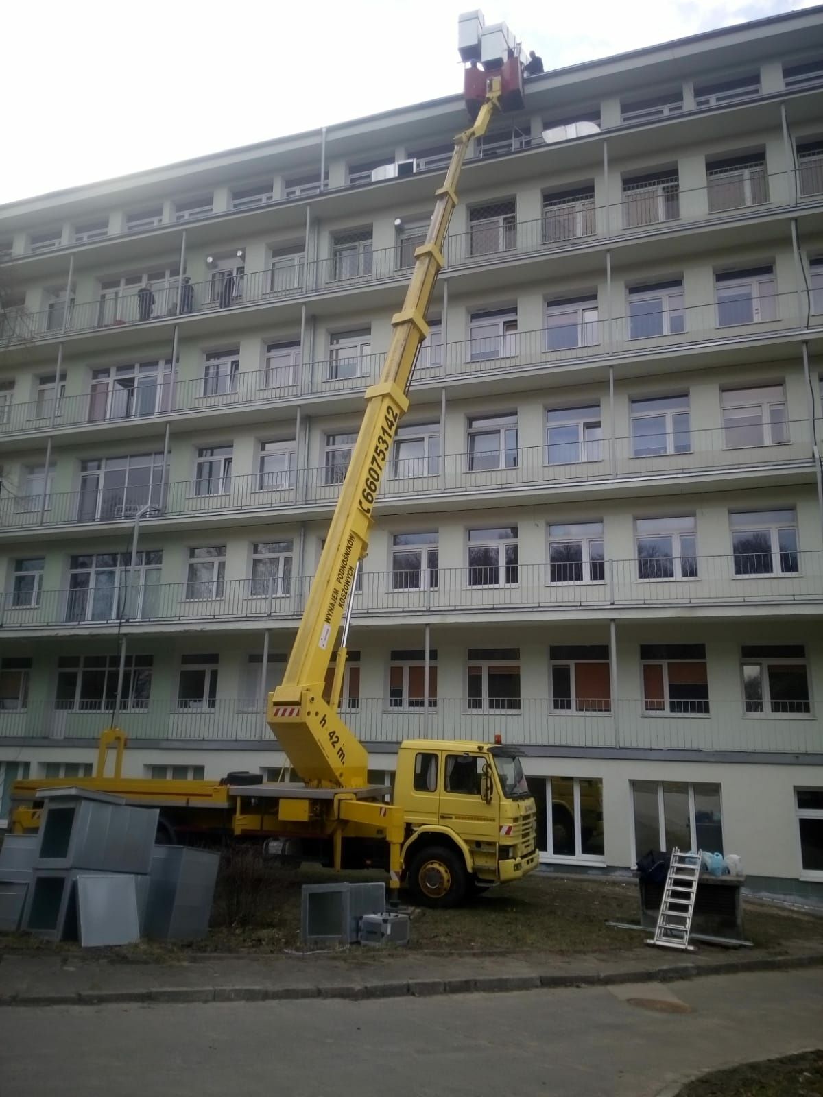 Podnośnik koszowy wynajem 18m 20m 22m 27m 35m 42m