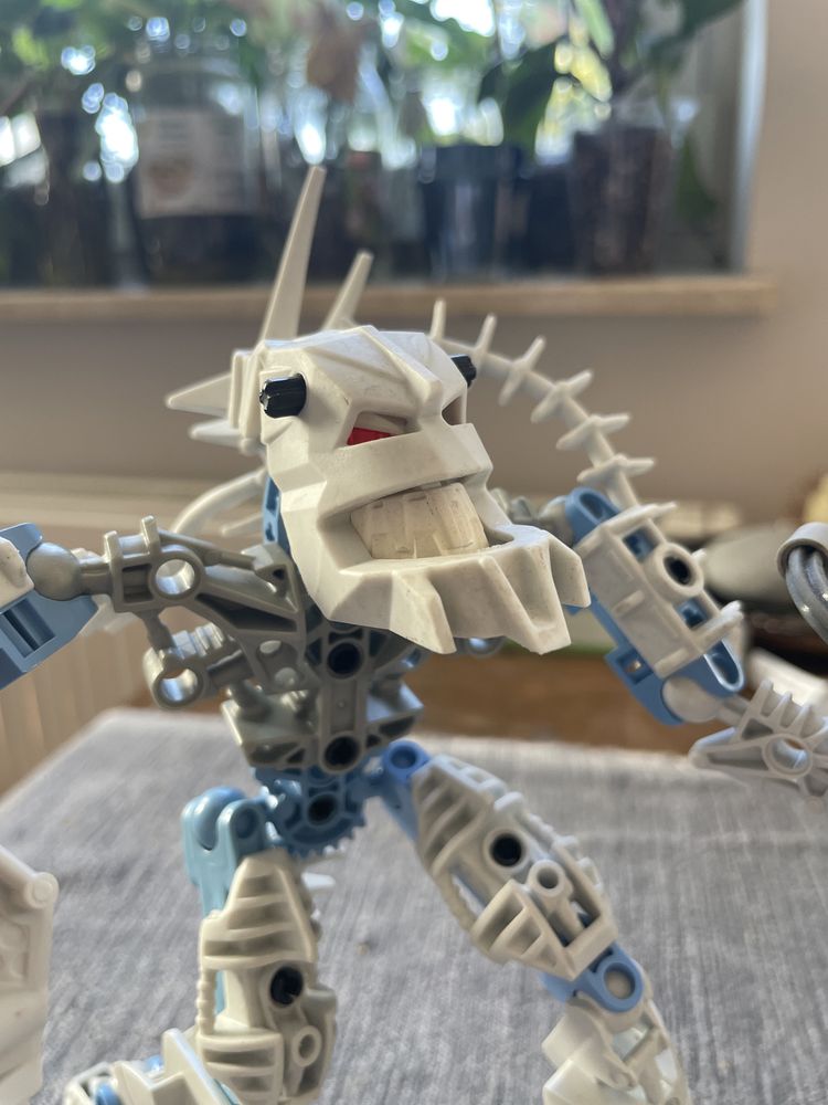 Lego Bionicle Piraka 8905 Thok