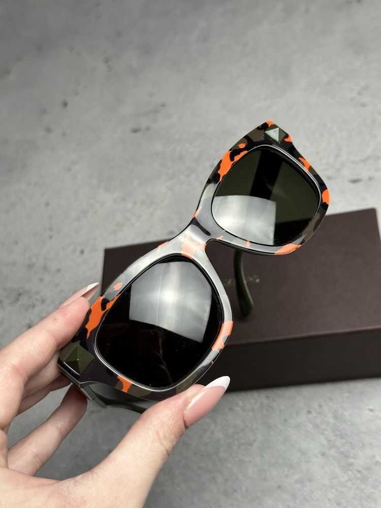 Okulary Valentino V670SC Camouflage Rockstud Sunglasses