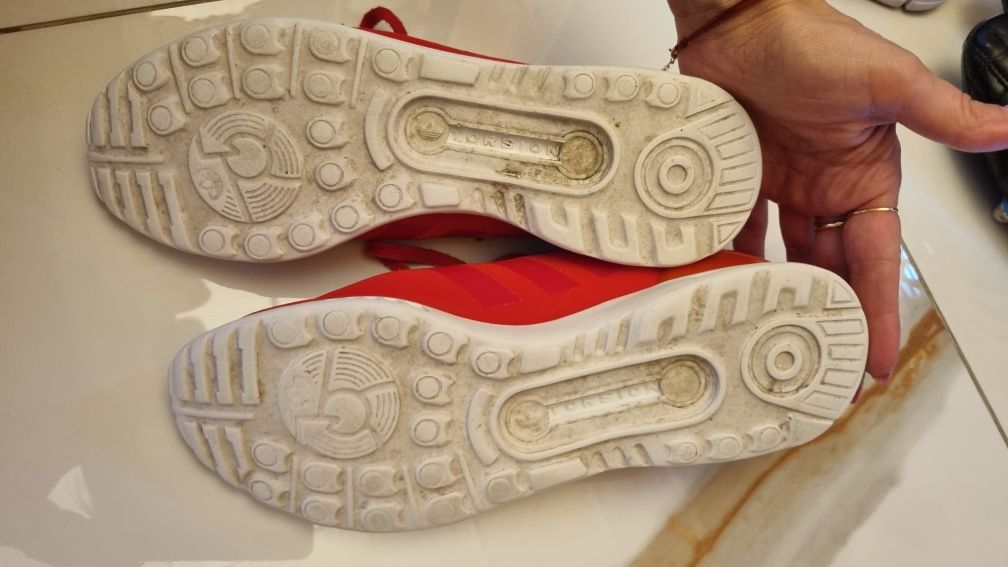 Buty adidas sportowe r.38 2/3 czerwone lekkie material