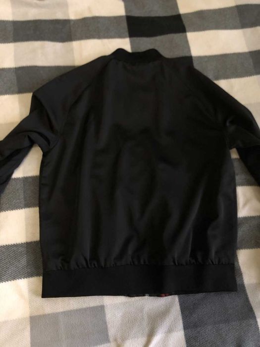 Чорний бомбер H&M в ідеальному стані