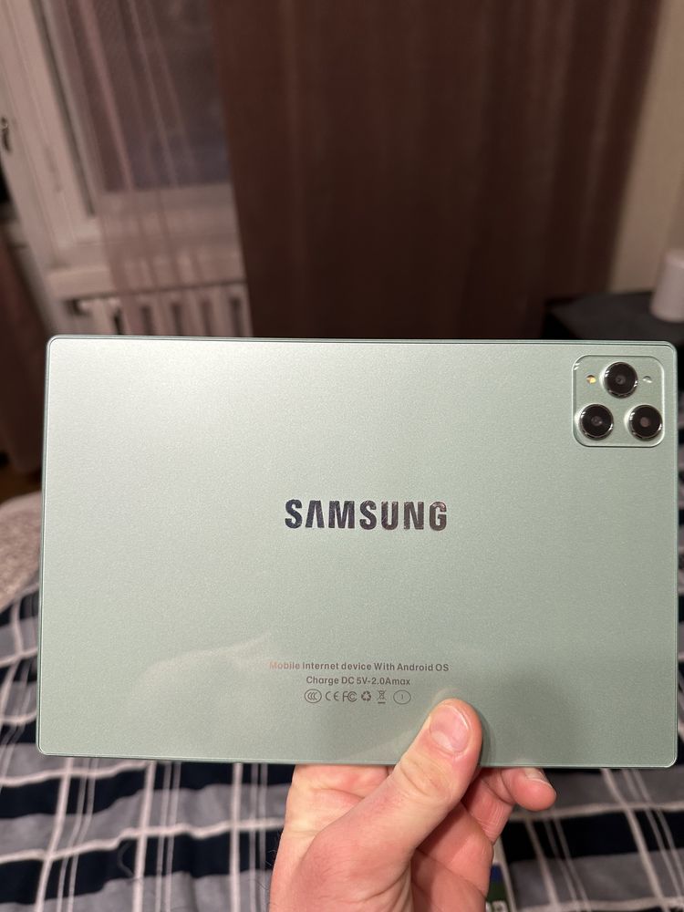 Samsung планшет