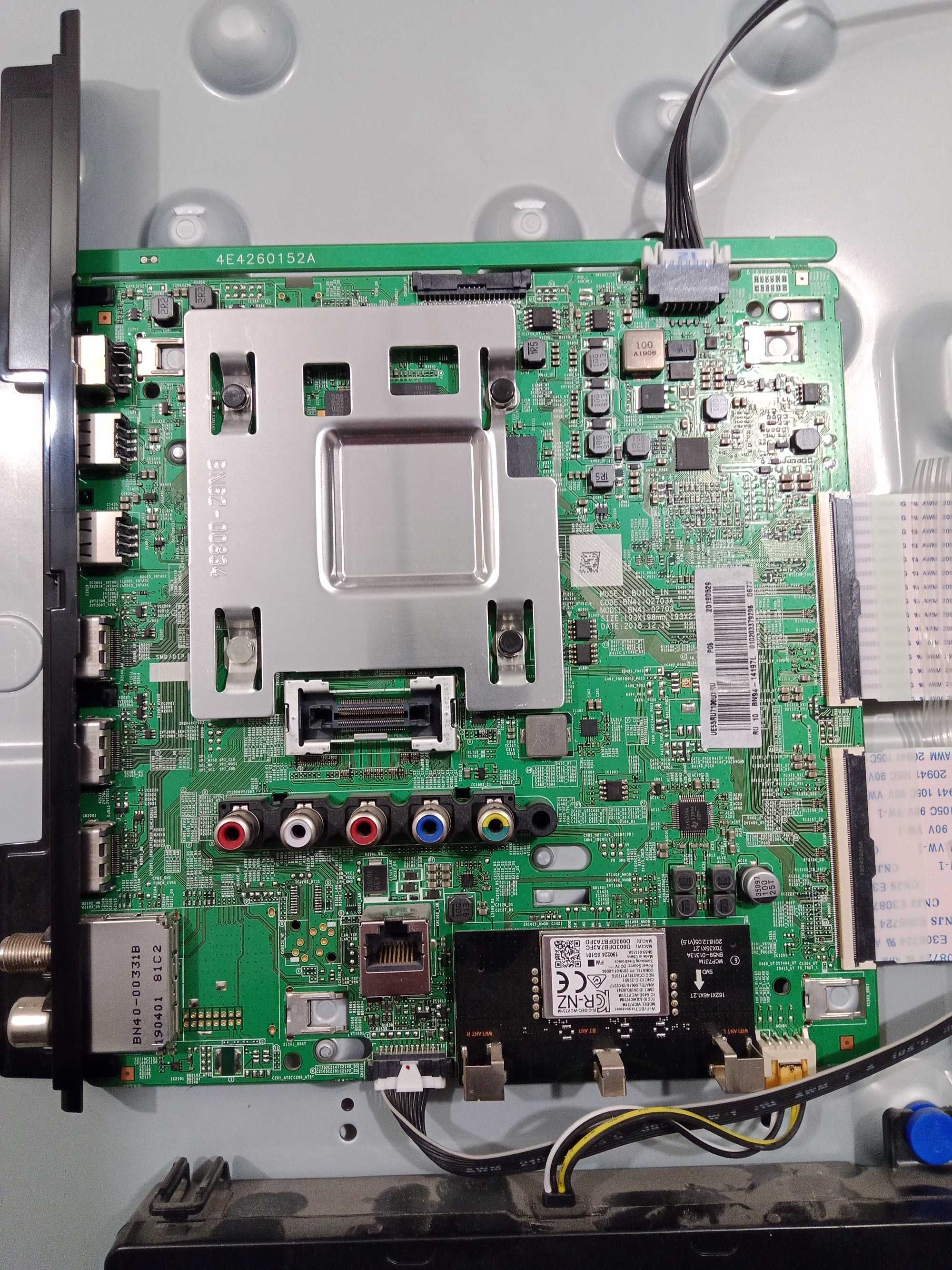 Телевизор Samsung UE55RU7100 на запчасти