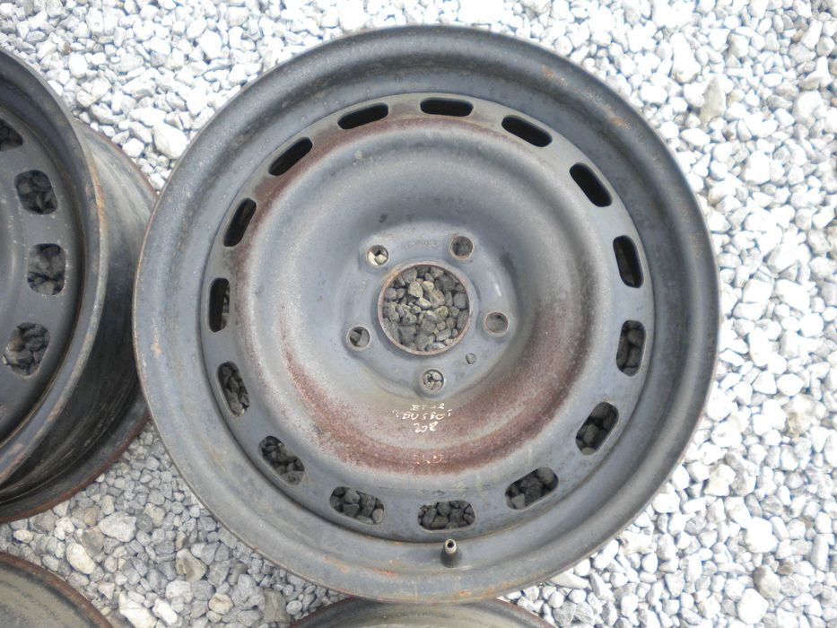 Felgi stalowe 15 5x108 et42 Peugeot 308 model po 10.2013r