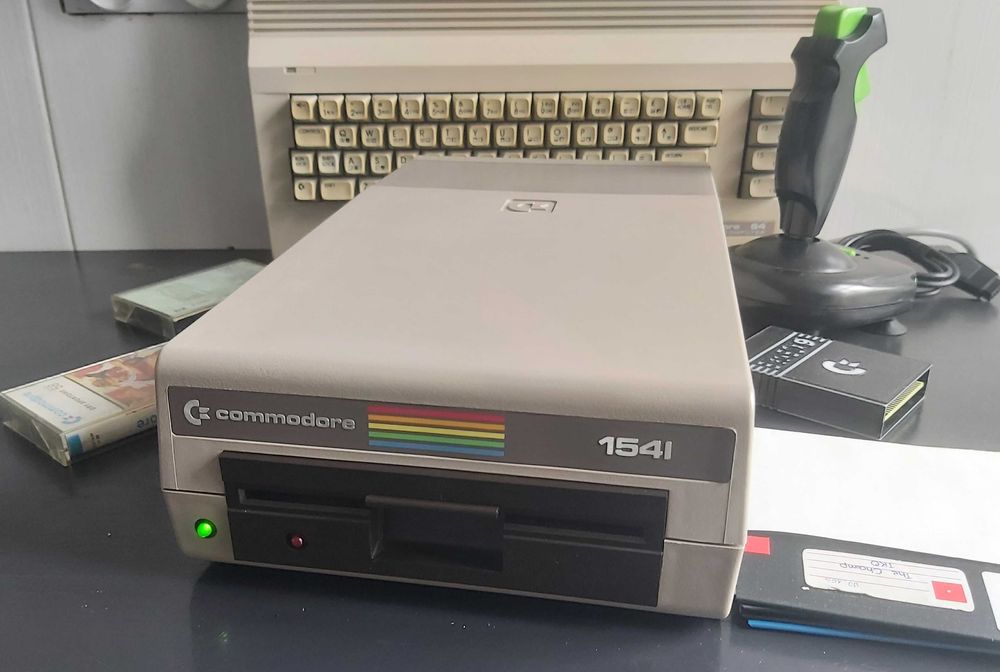 Commodore c64 komplet sprawny