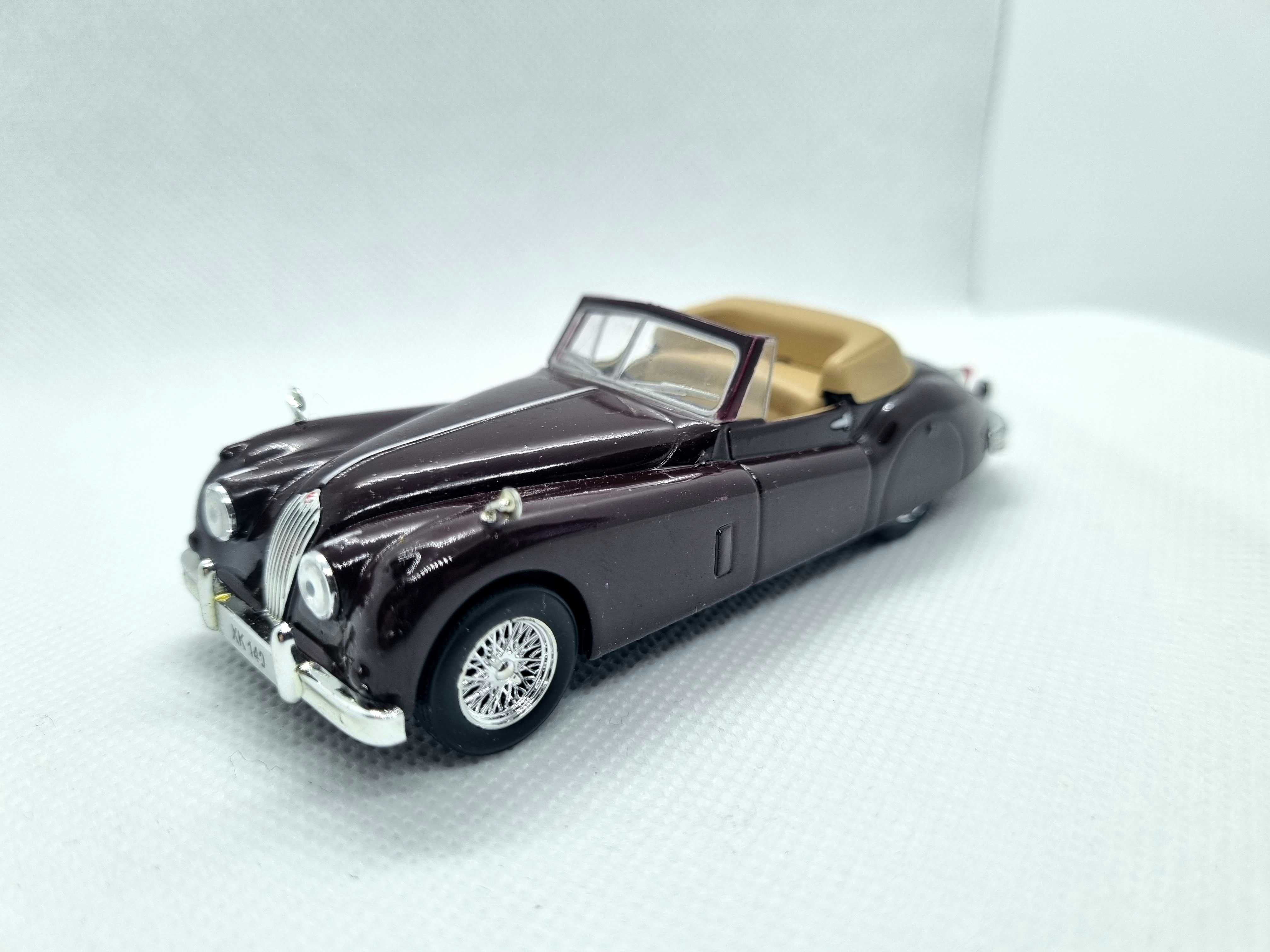 Jaguar XK140 Convertible skala 1:43