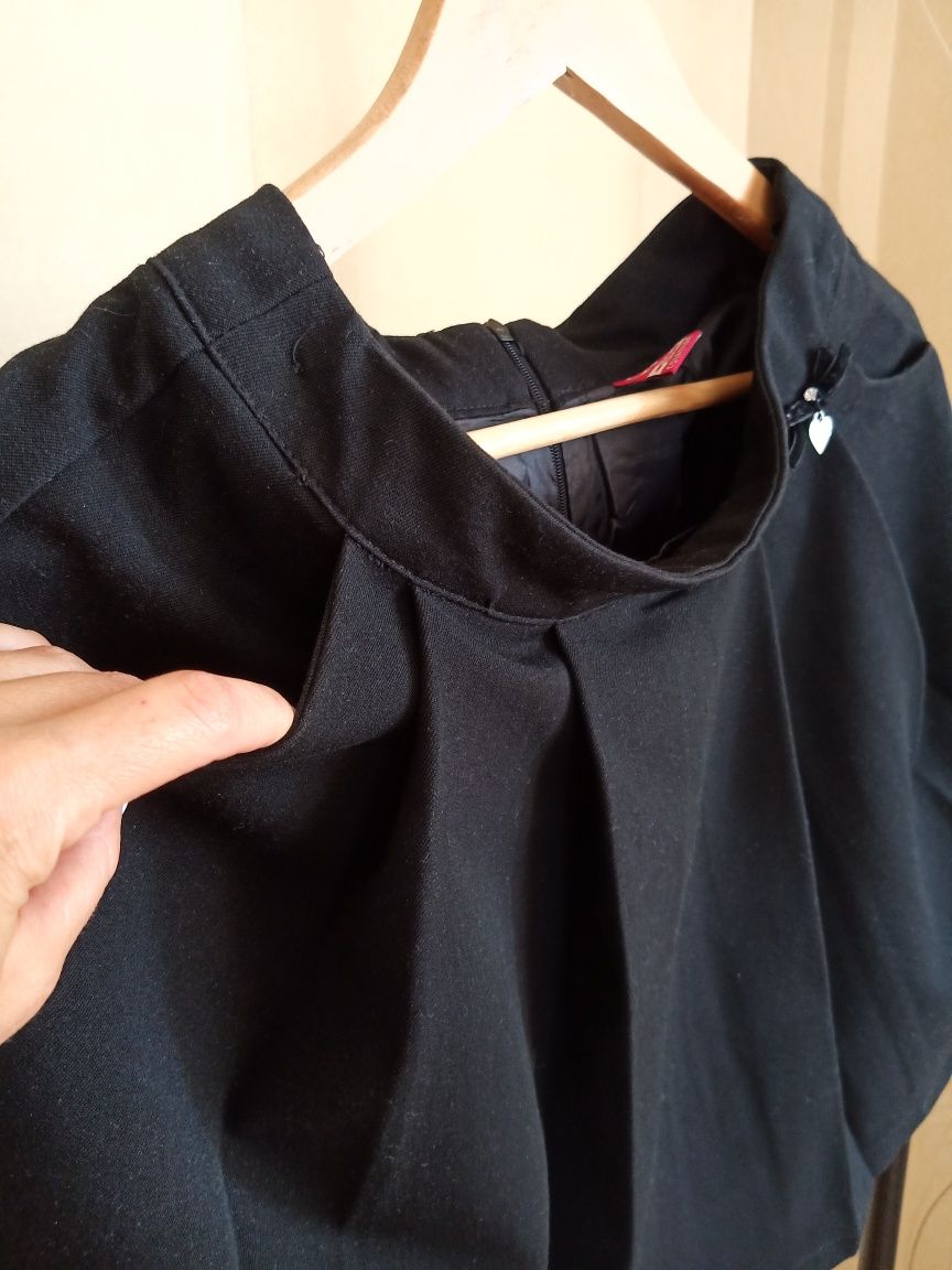 Черная юбка с карманамидля девочки в школу 8-9 лет размер 146