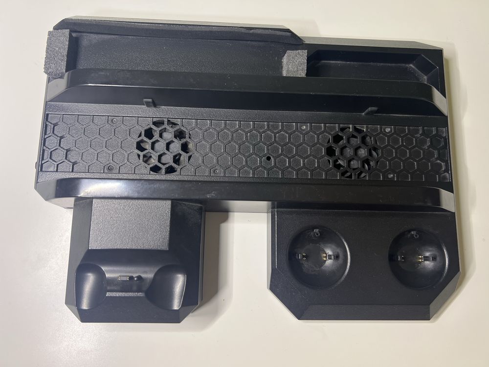 Док-станции Playstation 4 / аксессуары для ps4 / dualcshok 4